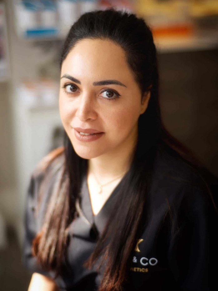 Dr ANAHITA MANSOURI